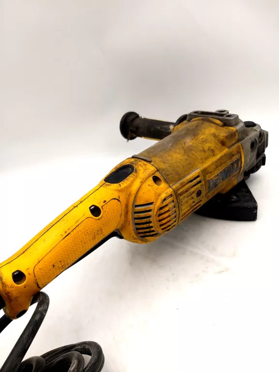 SZLIFIERKA KĄTOWA DEWALT D28414