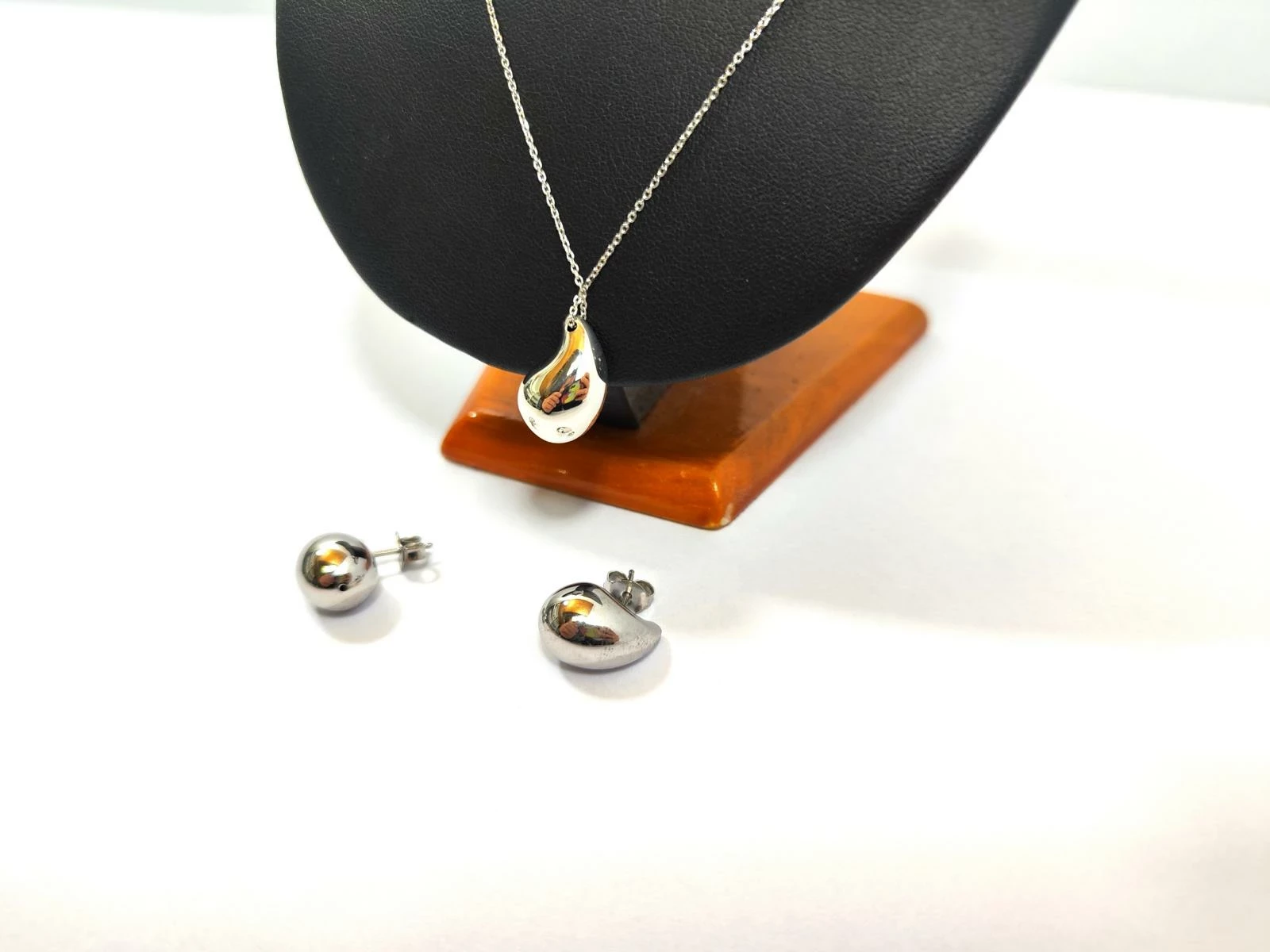 zestaw-srebnej-bizuterii-lancuszekkolczyki-stan-11323-2