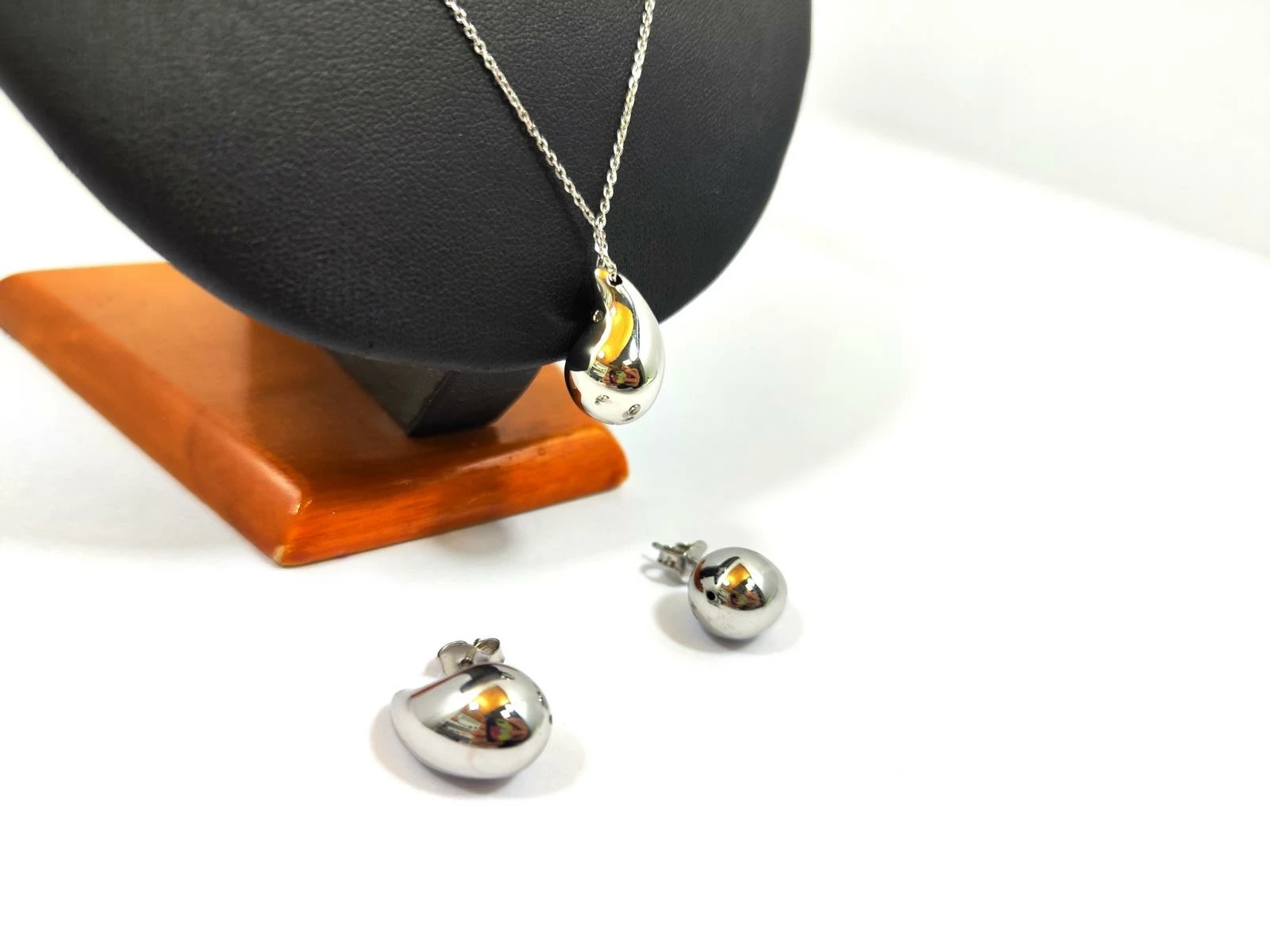 zestaw-srebnej-bizuterii-lancuszekkolczyki-ean-gtin-6942158899232