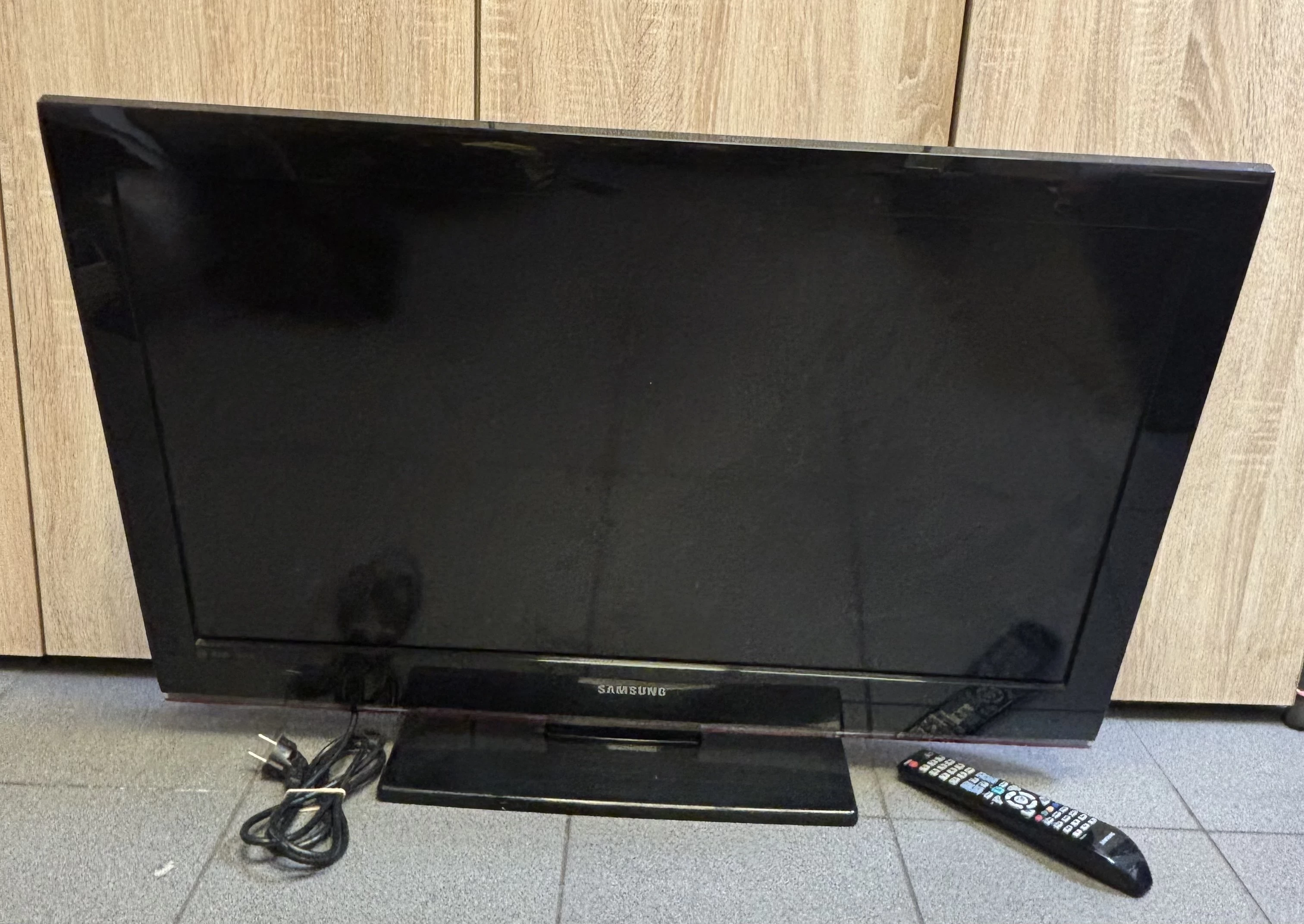 telewizor-samsung-le32b530p7w-pilot-uszkodzony-al-pr-kaczynskiego-pawilon-nr-2-bydgoszcz