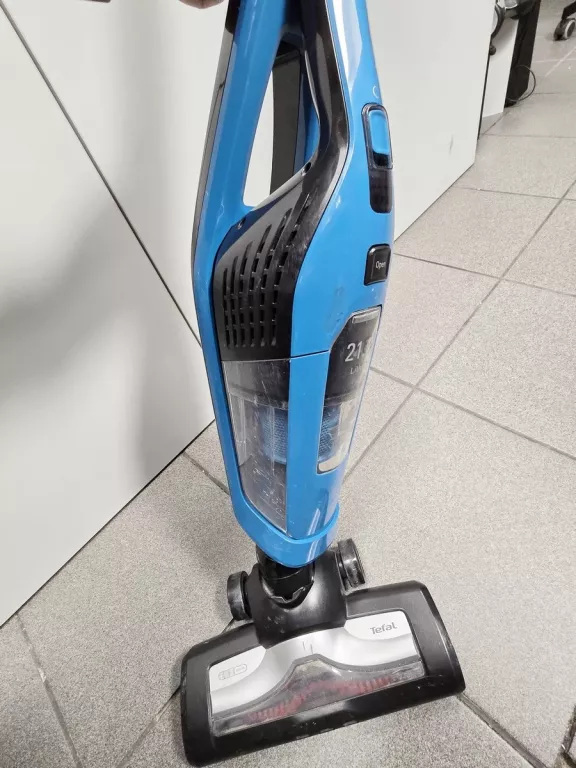 ODKURZACZ PIONOWY TEFAL DUAL FORCE TY6751