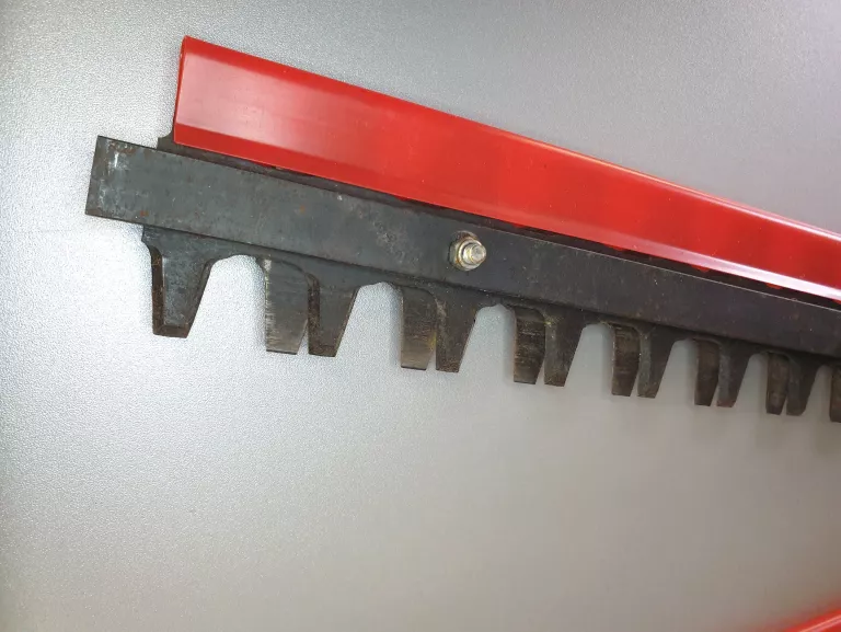 NOŻYCE SPALINOWE OGRODOWE DO ŻYWOPŁOTU BEARFOOT BF-HT-4900