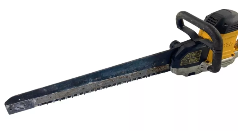 PIŁA SZABLASTA ALIGATOR DO CIĘCIA PUSTAKÓW DEWALT DWE 397-Q5 (DWE397)