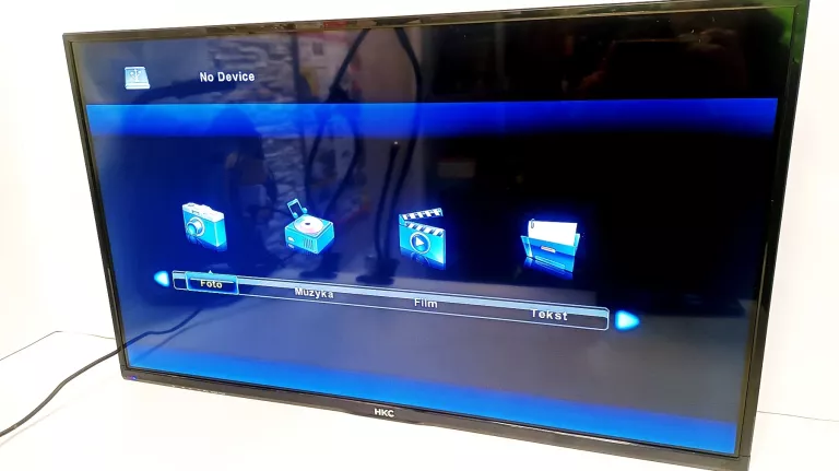 TELEWIZOR HKC LED 32C1NHD-T2-EU / 32 CALE / PILOT
