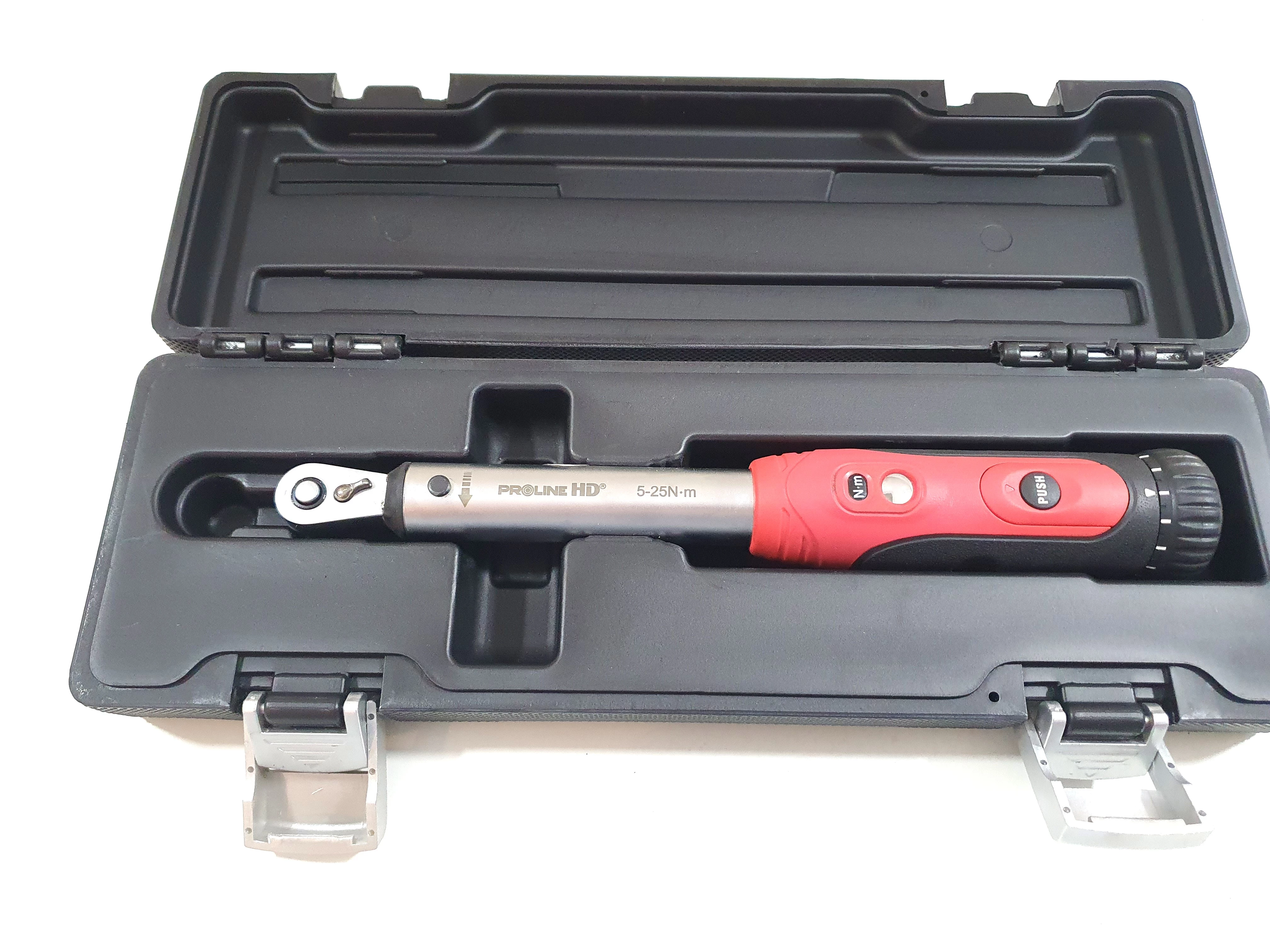 klucz-dynamometryczny-14-5-25nm-300nm-proline-radna-1-wolow-gracja