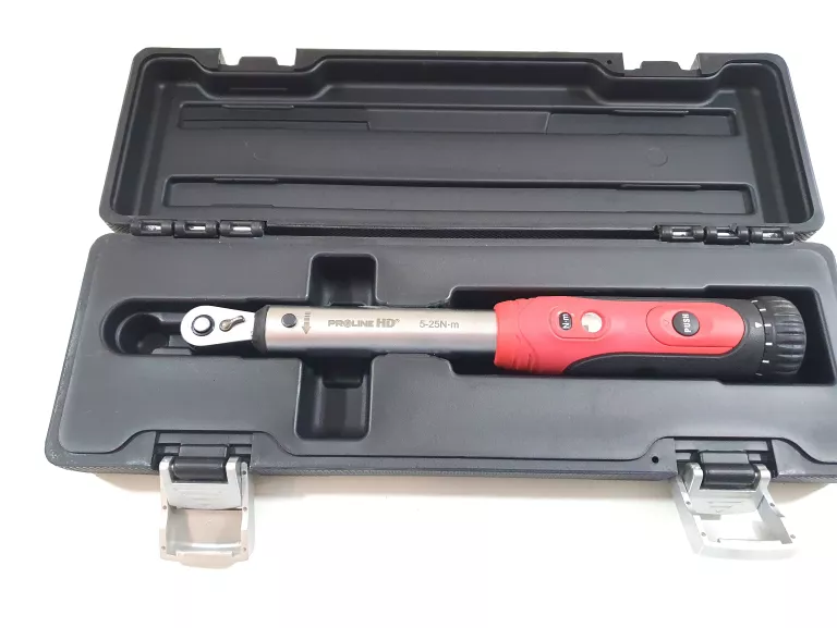 klucz-dynamometryczny-14-5-25nm-300nm-proline-radna-1-wolow-gracja