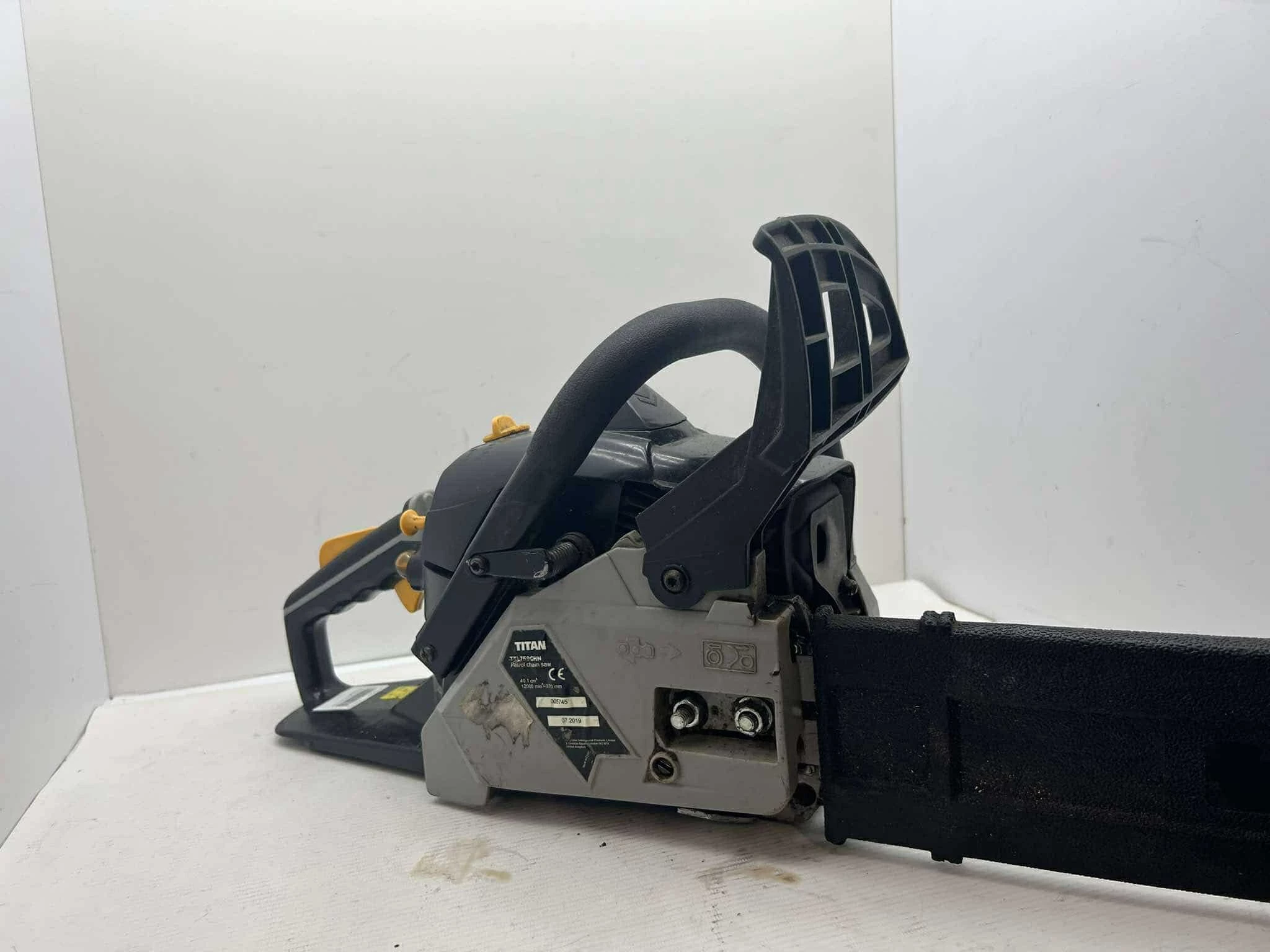 pila-spalinowa-titan-ttl-759-chn-uszkodzona-kod-producenta-ttl759chn