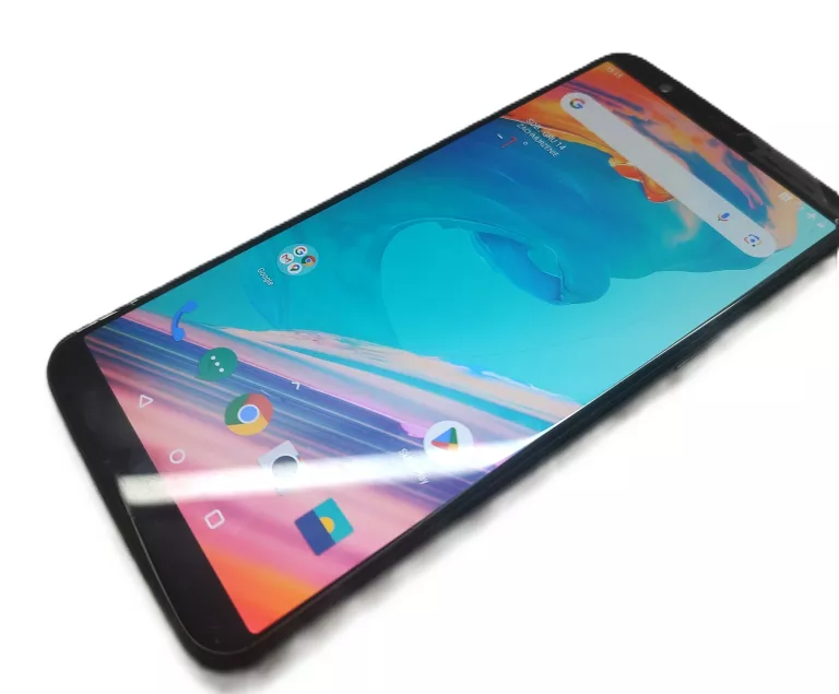 TELEFON ONE PLUS 5T
