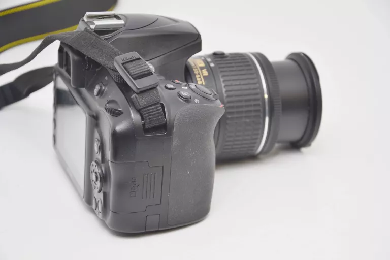 APARAT NIKON D3400 N1510