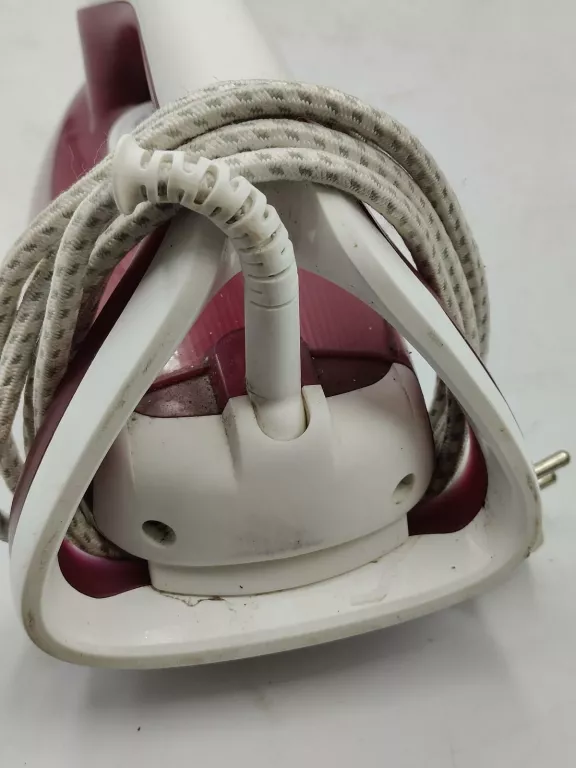 ZELAZKO TEFAL FV3836