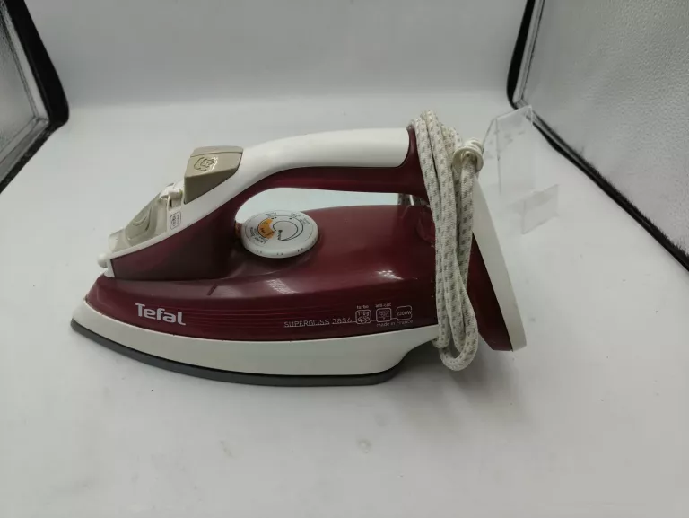 ZELAZKO TEFAL FV3836