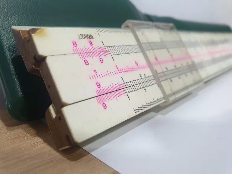 SUWAK LOGARYTMICZNY SPÓŁDZIELNIA PRACY "SKALA"