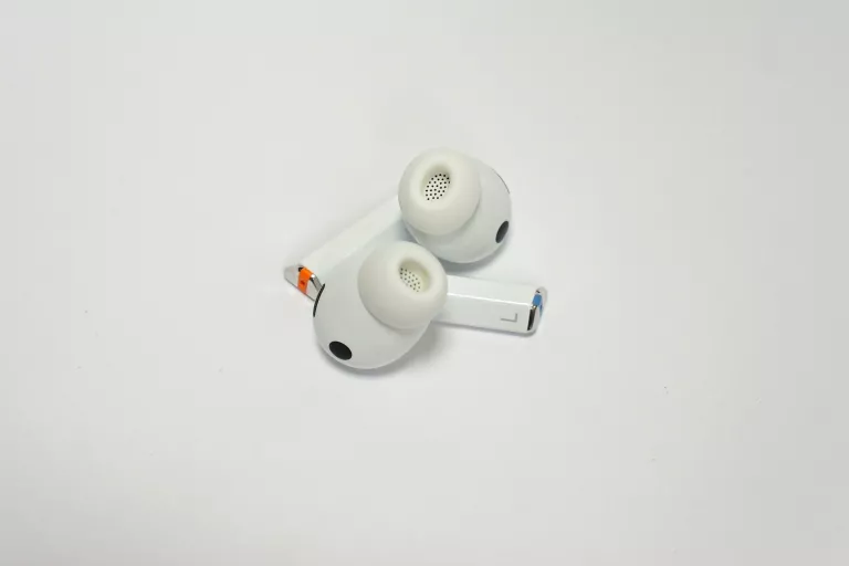 SŁUCHAWKI SAMSUNG GALAXY BUDS 3 PRO +USB