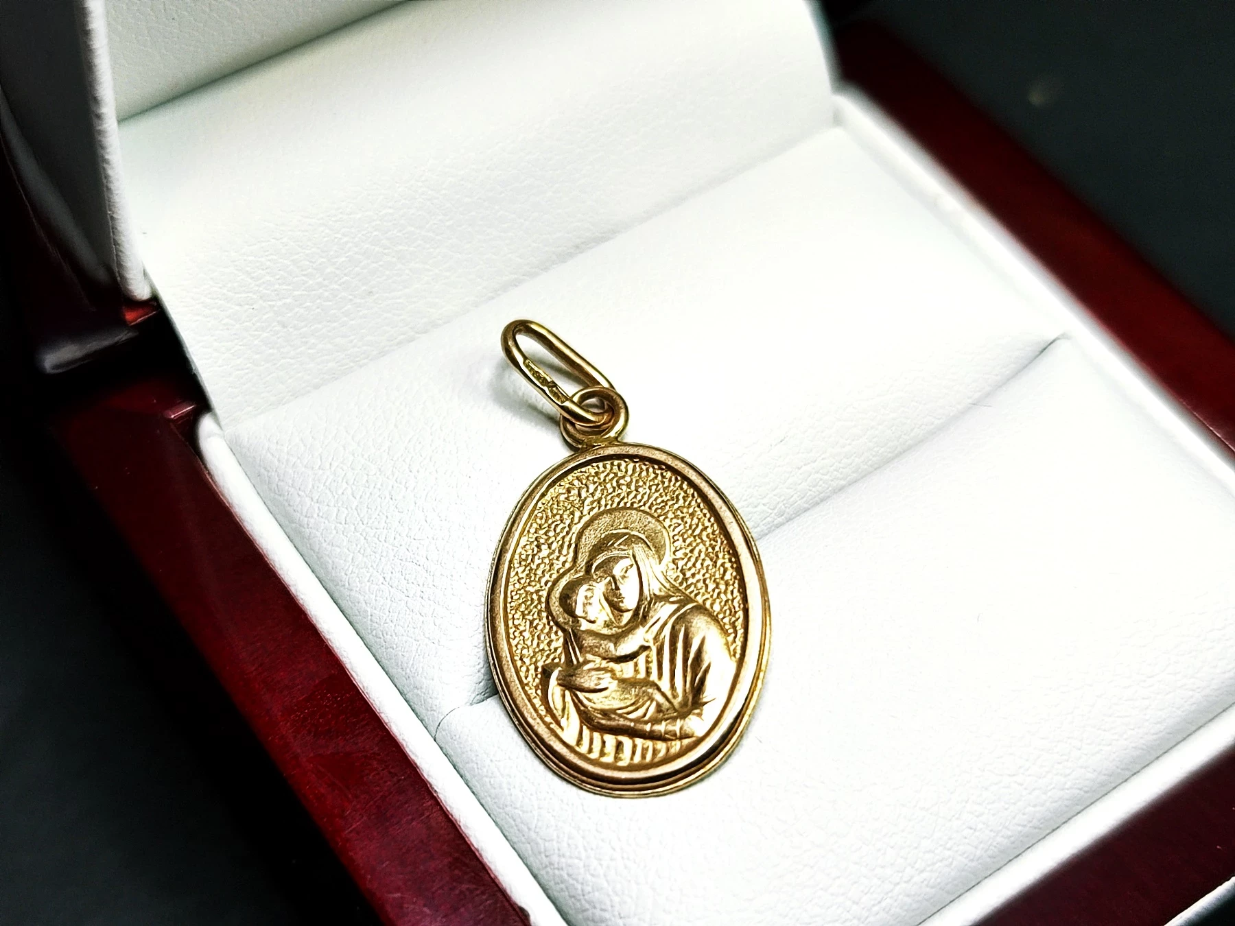 zlota-zawieszka-matka-boska-175g-583-rodzaj-2205-2