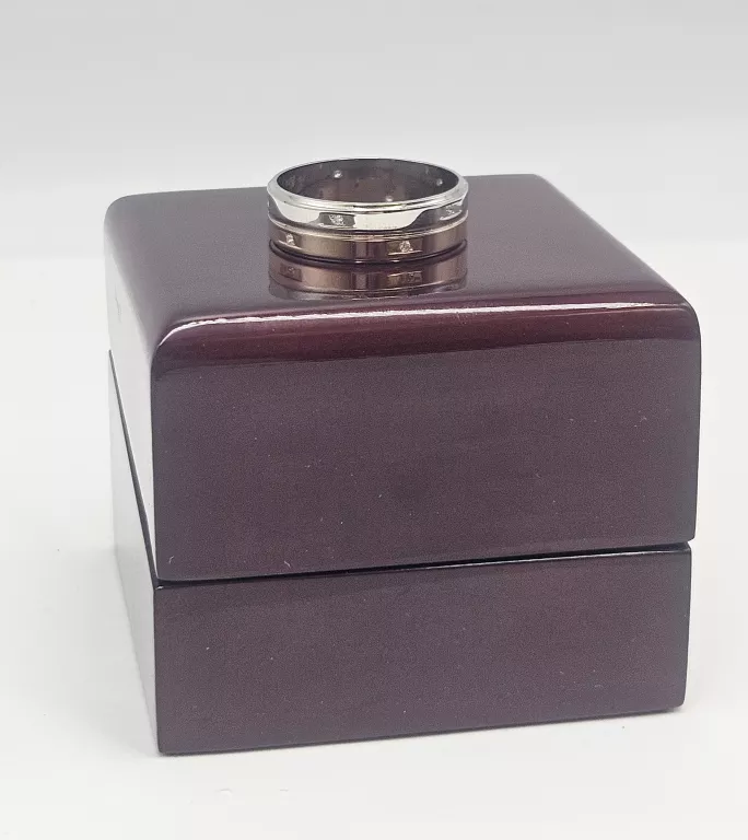 wyrob-jubilerski-uzywany-piekna-obraczka585645g27r-material-15751-1024