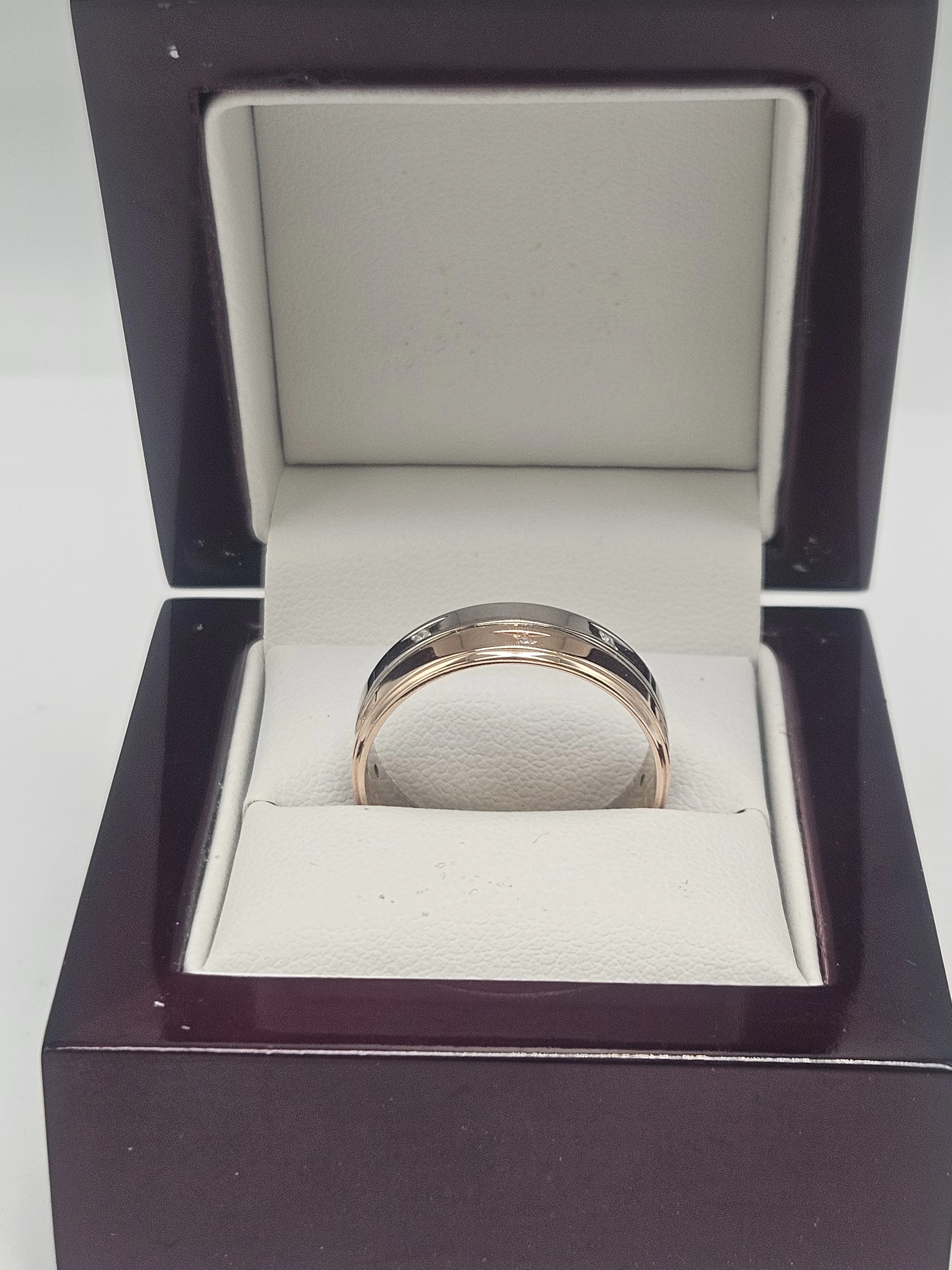 wyrob-jubilerski-uzywany-piekna-obraczka585645g27r-wykonczenie-15753-1782517