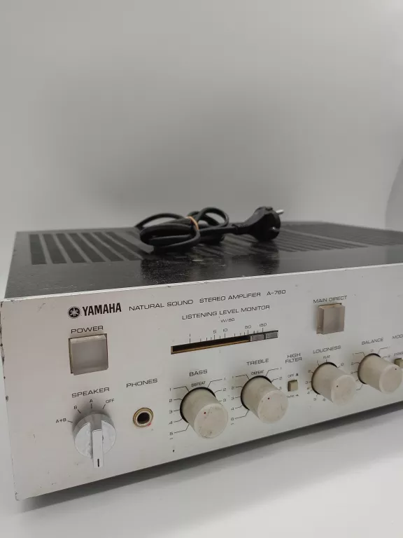 WZMACNIACZ YAMAHA A-760