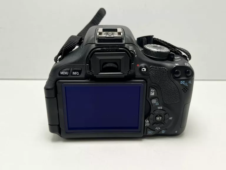 APARAT CANON EOS 600D BODY