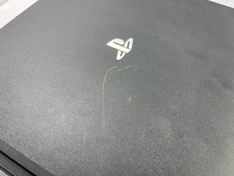 KONSOLA PLAYSTATION 4 PRO + KAMERA CUH-ZEY2 + OKABLOWANIE + PAD