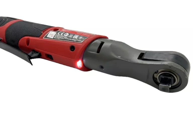GRZECHOTKA UDAROWA MILWAUKEE M12 FIR38