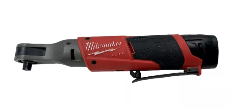 GRZECHOTKA UDAROWA MILWAUKEE M12 FIR38