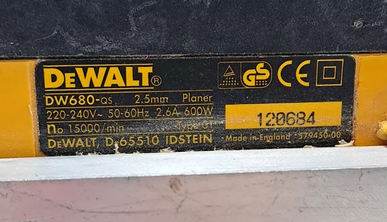 STRUG ELEKTRYCZNY DEWALT DW680