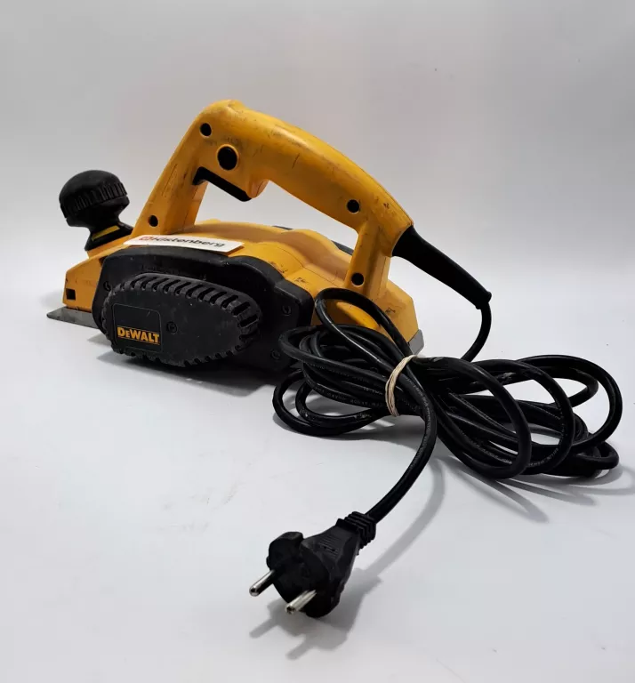 STRUG ELEKTRYCZNY DEWALT DW680