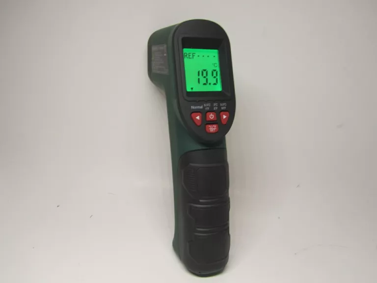TERMOMETR BEZDOTYKOWY LASEROWY PARKSIDE HG05546
