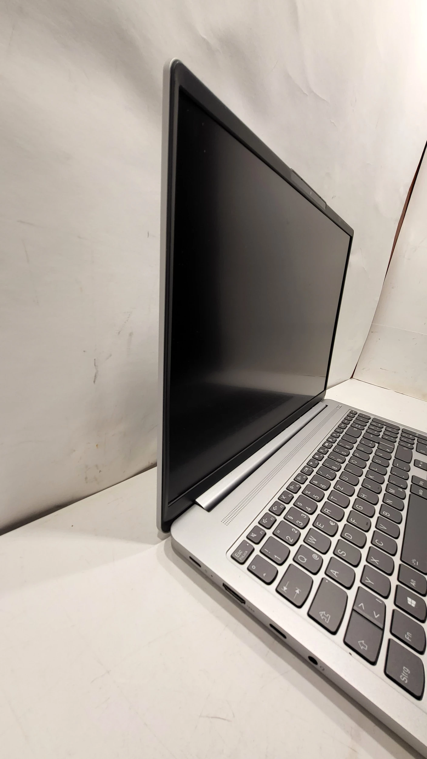 laptop-lenovo-ideapad-5-pro-16ach6-ryzen-7-5800h-512gb-ssd-amd-fire-16gb-rozdzielczosc-px-4474-211481