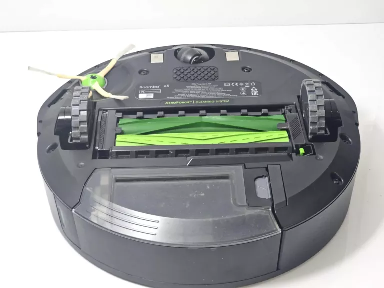 ROBOT SPRZĄTAJĄCY IROBOT ROOMBA E5