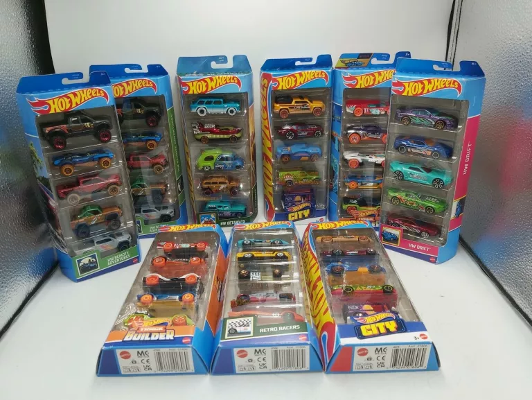 ZESTAW HOT WHEELS 5 SZT RÓŻNE RODZAJE