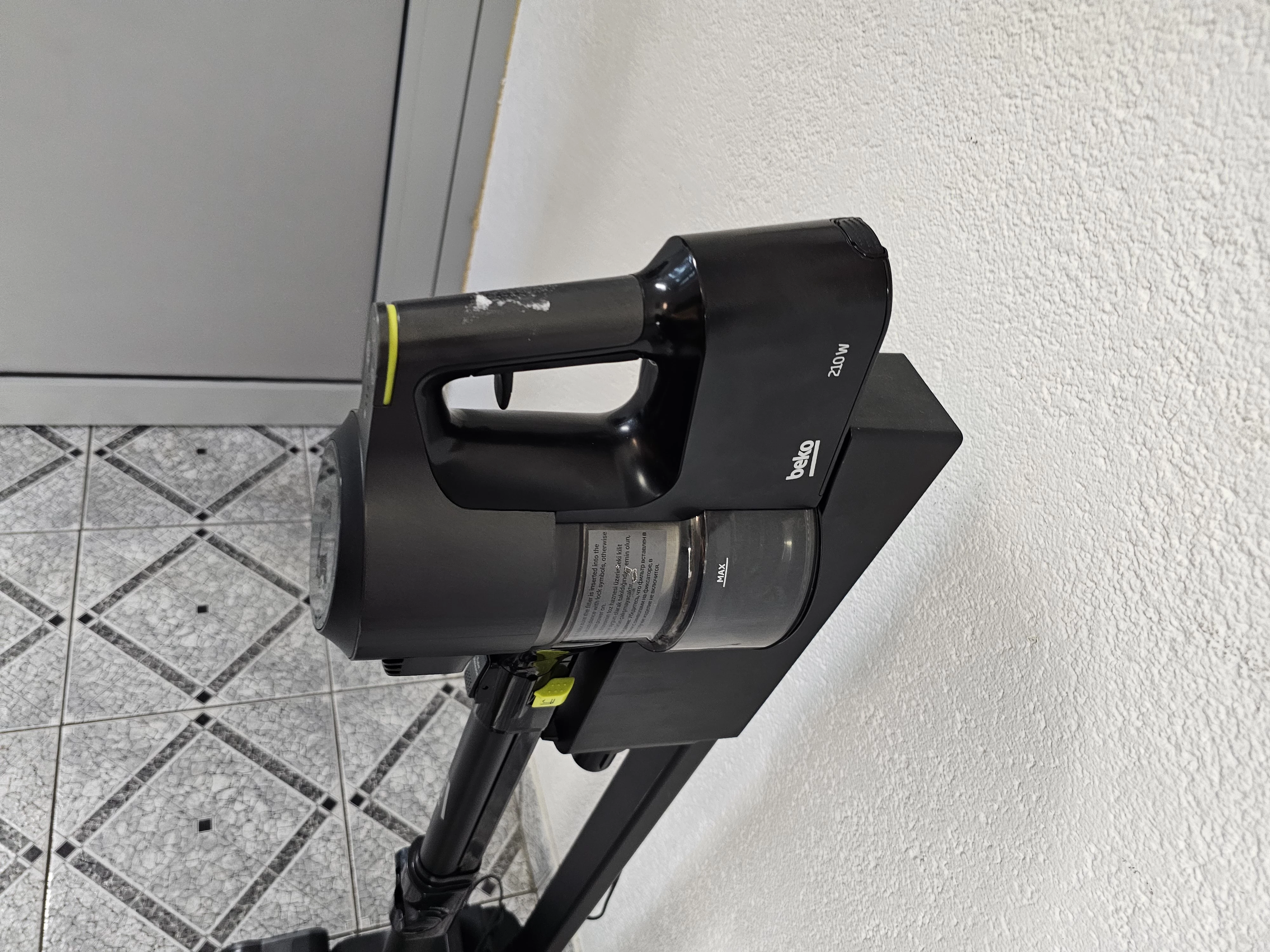 odkurzacz-pionowy-beko-zb2007-d-ean-gtin-0695057482154