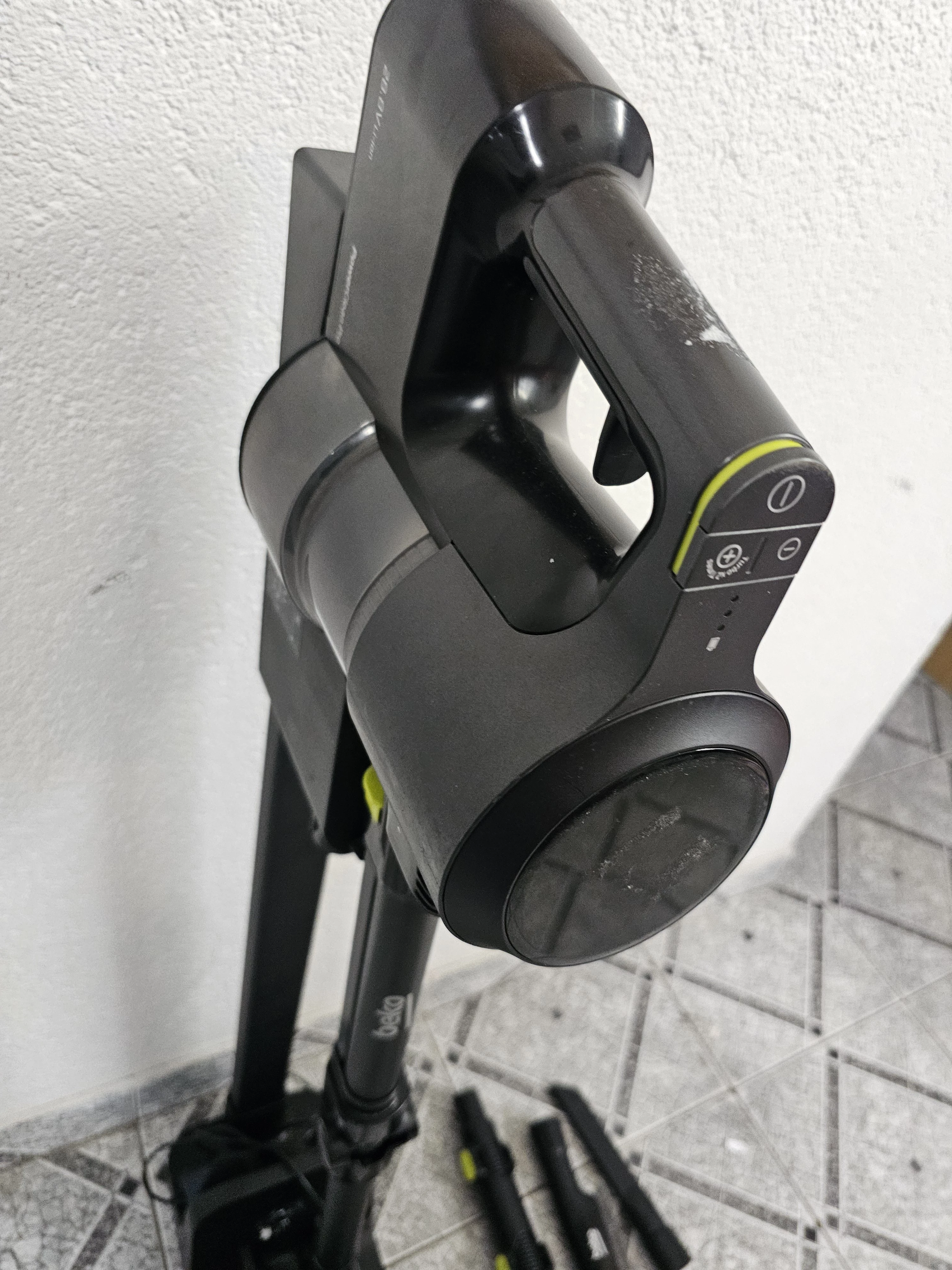 odkurzacz-pionowy-beko-zb2007-d-moc-35000