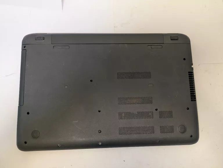 LAPTOP HP 17-P100NW AMD E1-6010/4GB/500GB HDD
