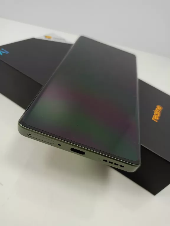 TELEFON REALME GT6 16/512GB ZIELONY STAN IDEALNY KPL