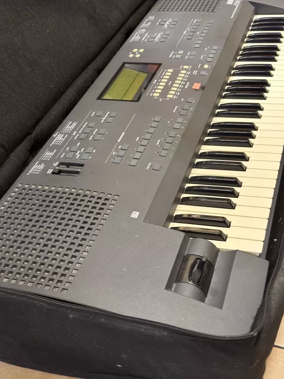 KEYBOARD KORG IS50B OPIS!