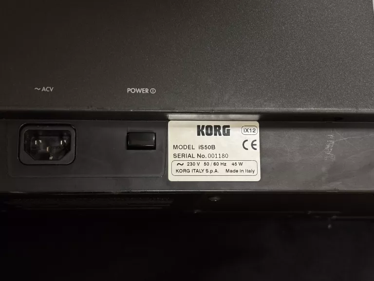 KEYBOARD KORG IS50B OPIS!
