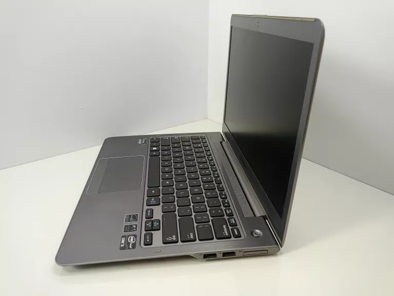 LAPTOP NOTEBOOK SAMSUNG NP530U3C I5 8/512GB