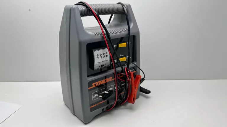 prostownik-sthor-82543-stan-11323-2