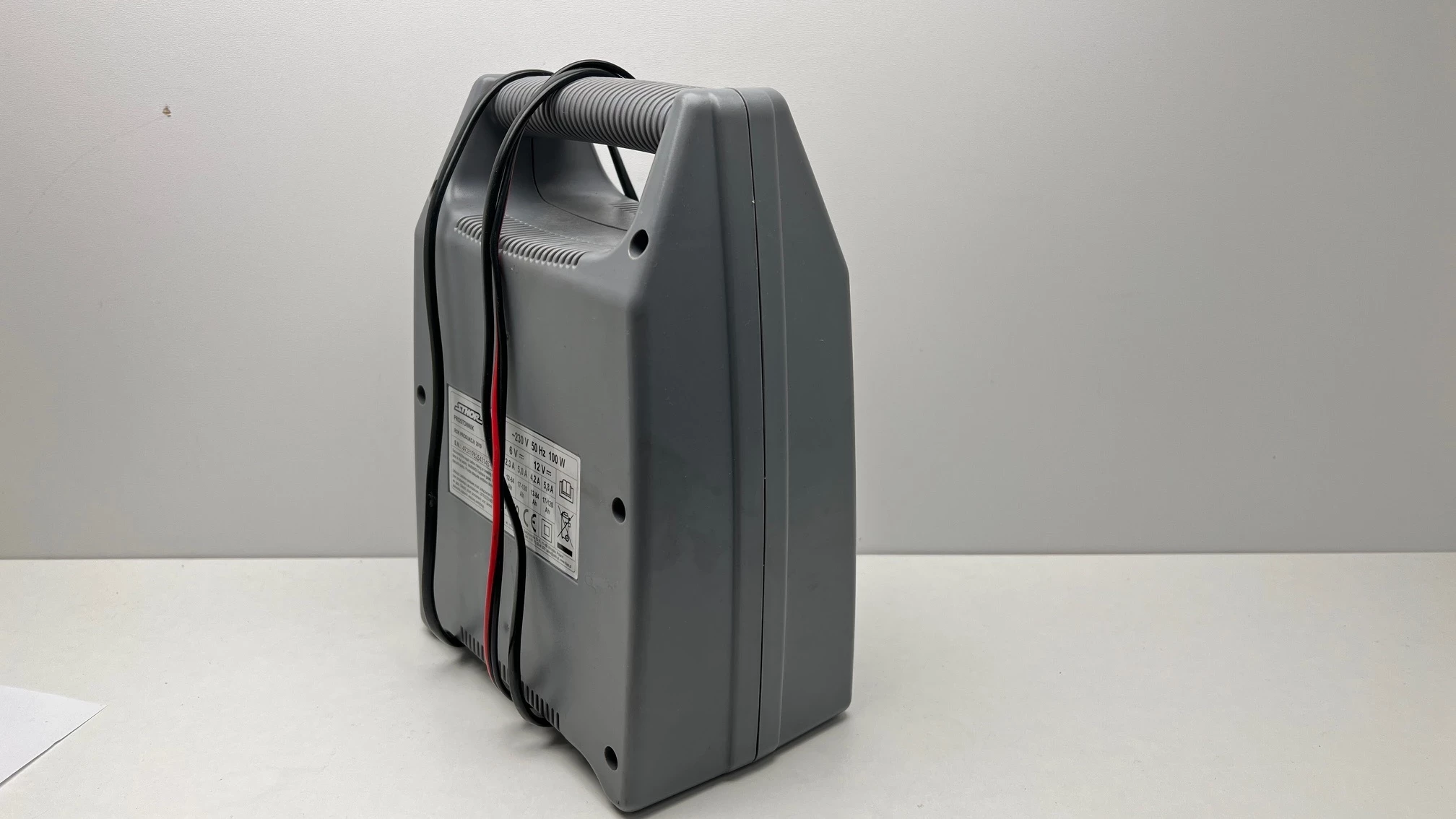 prostownik-sthor-82543-model-82543