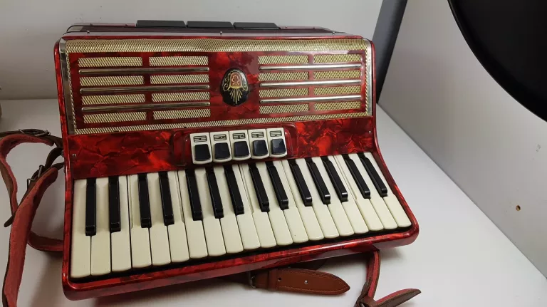 AKORDEON AMORETTA 80 BAS