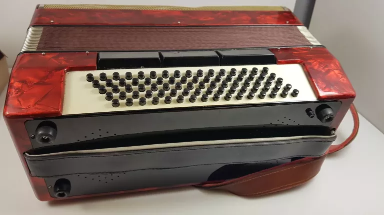 AKORDEON AMORETTA 80 BAS