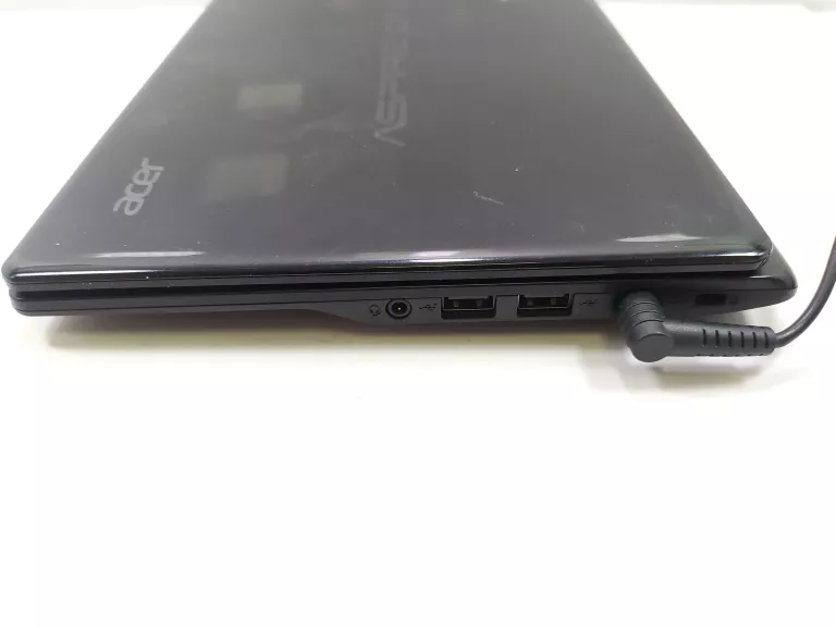 LAPTOP ACER ASPIRE ONE 725 AMD C60 2/320GB HDD DZIAŁA NA ŁADOWARCE