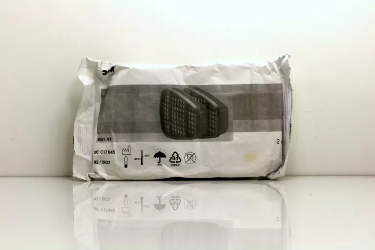 PÓŁMASKA PRZECIWPYŁOWA M3 6200 + FILTRY