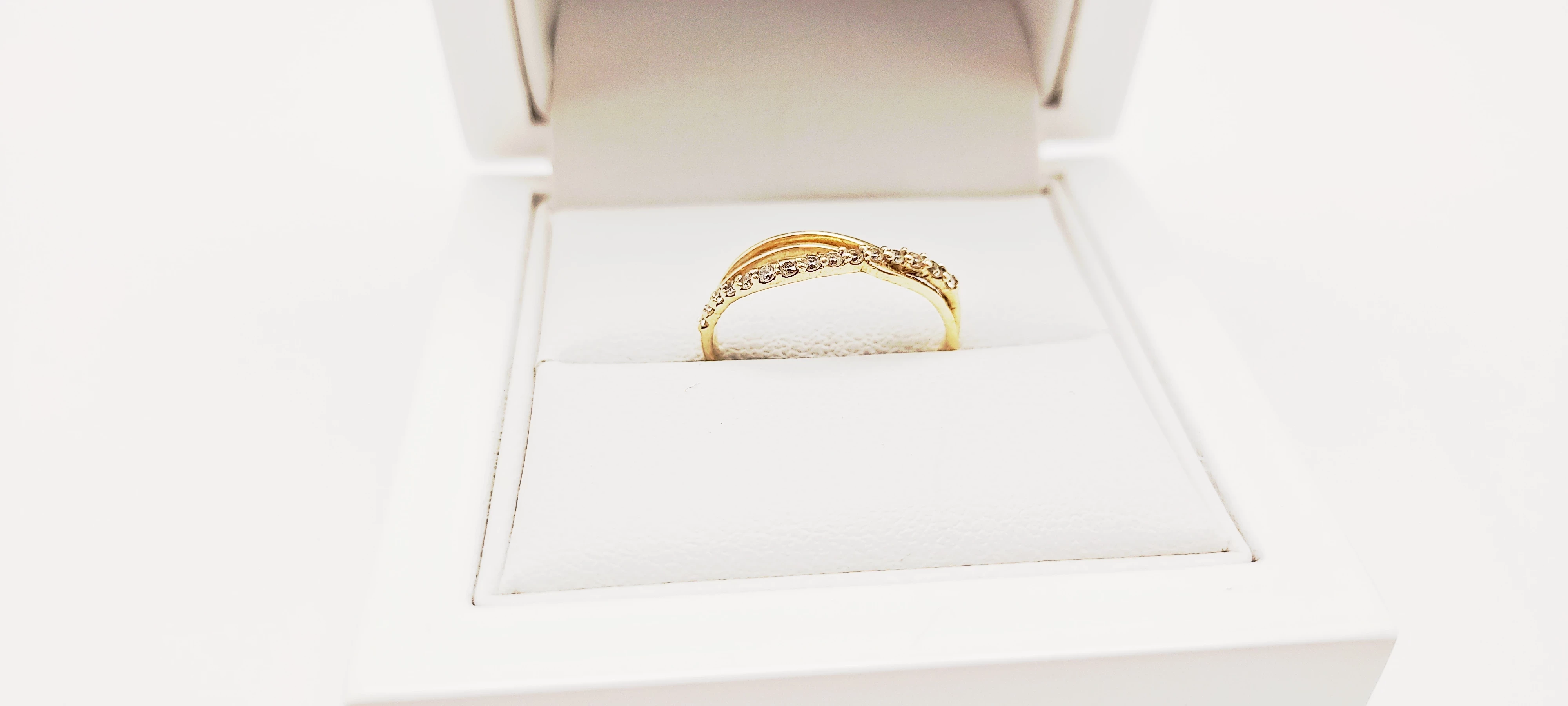 skromny-zloty-pierscionek-p585-r15-rozmiarsrednica-wew-mm-372-15