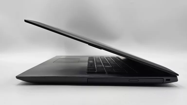 LENOVO IDEAPAD 320-17IKB I5-8250U 8GB 120GB SSD MX150 WIN11P + ZASILACZ