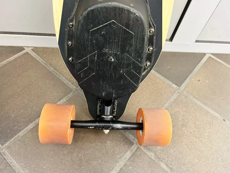 wowgo-3-deskorolka-elektryczna-at-okazja-at-zasieg-2100