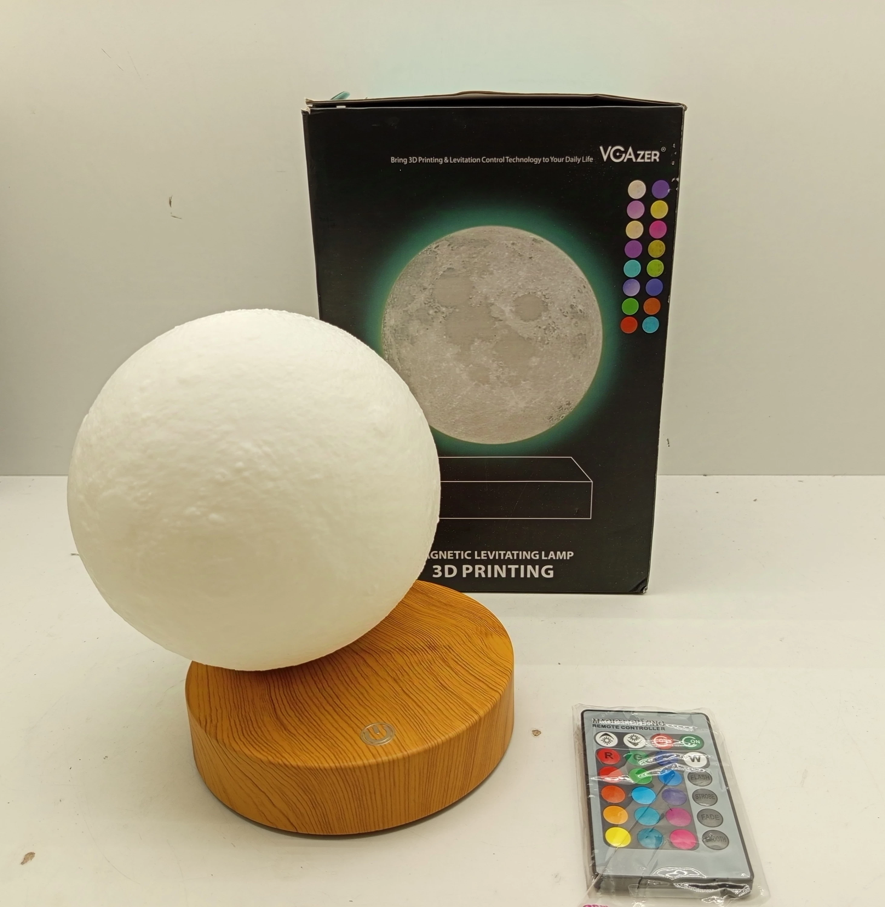 lampa-magnetyczna-lewitujacy-ksiezyc-3d-stan-11323-2