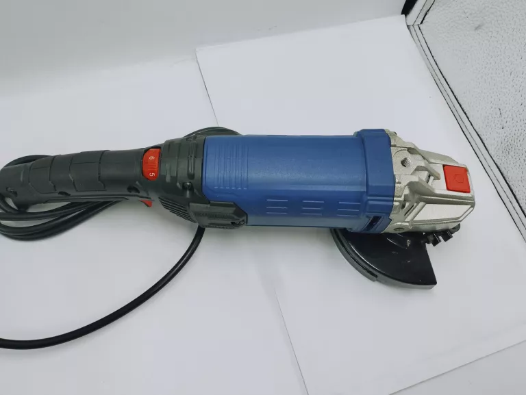 SZLIFIERKA VARO POWER TOOLS VAR10079/24