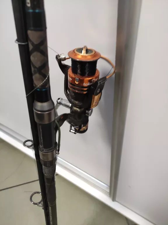 WĘDKA MISTRALL AQUA CARP SLIM 3,90M / 3,5 LBS KOŁOWROTEK